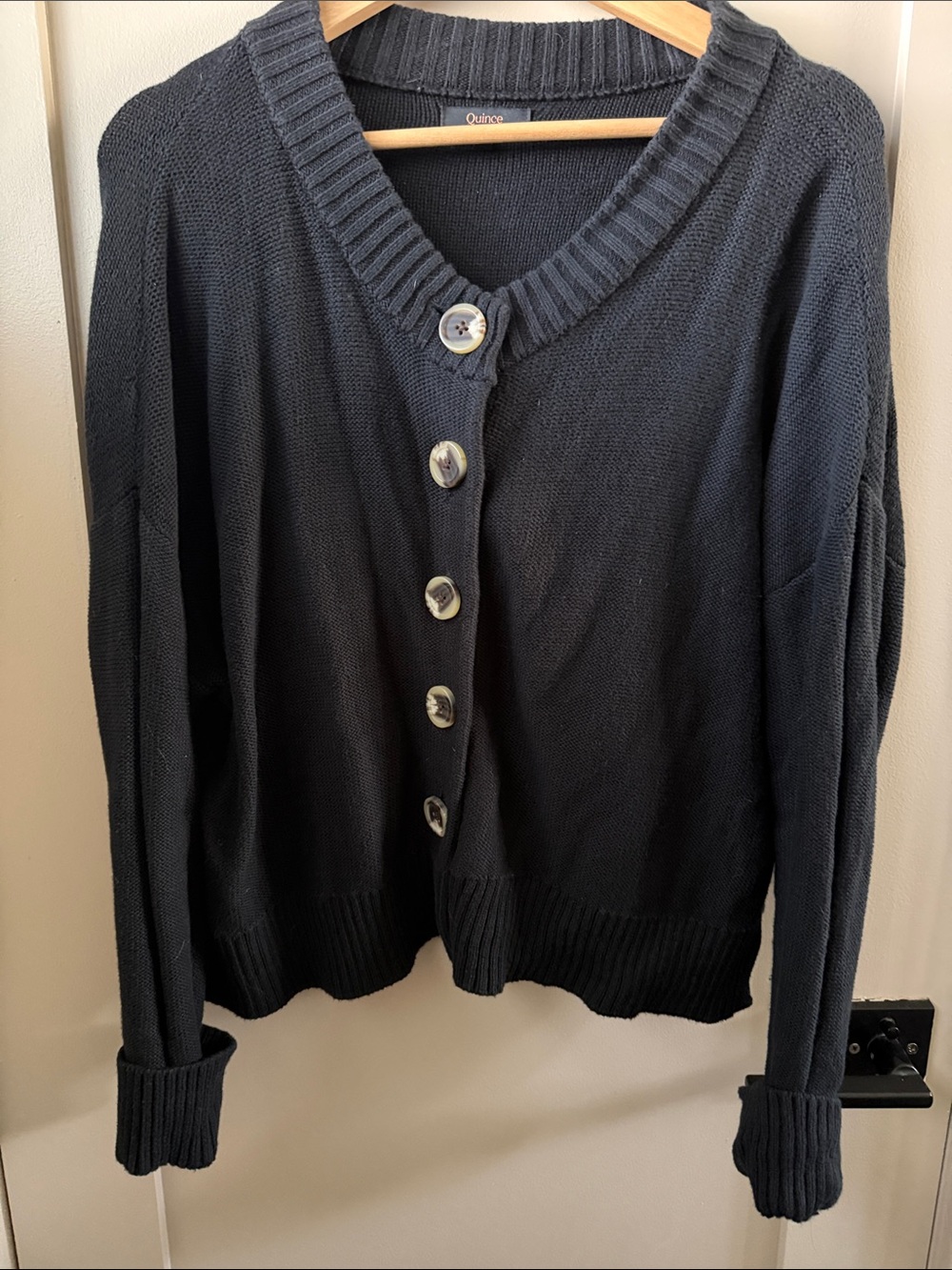 Quince Women's Black Button-Front Knit Cardigan